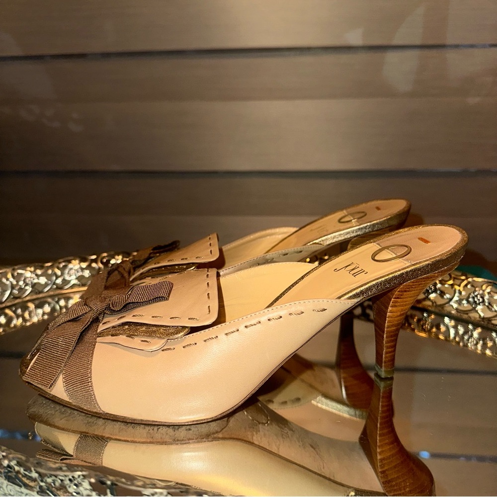 O Jour Nude Peep Toe Heels